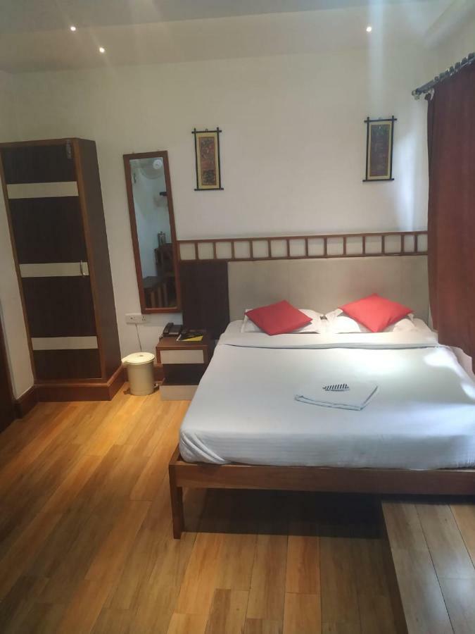 Hotel Shaurya Inn Shillong Extérieur photo